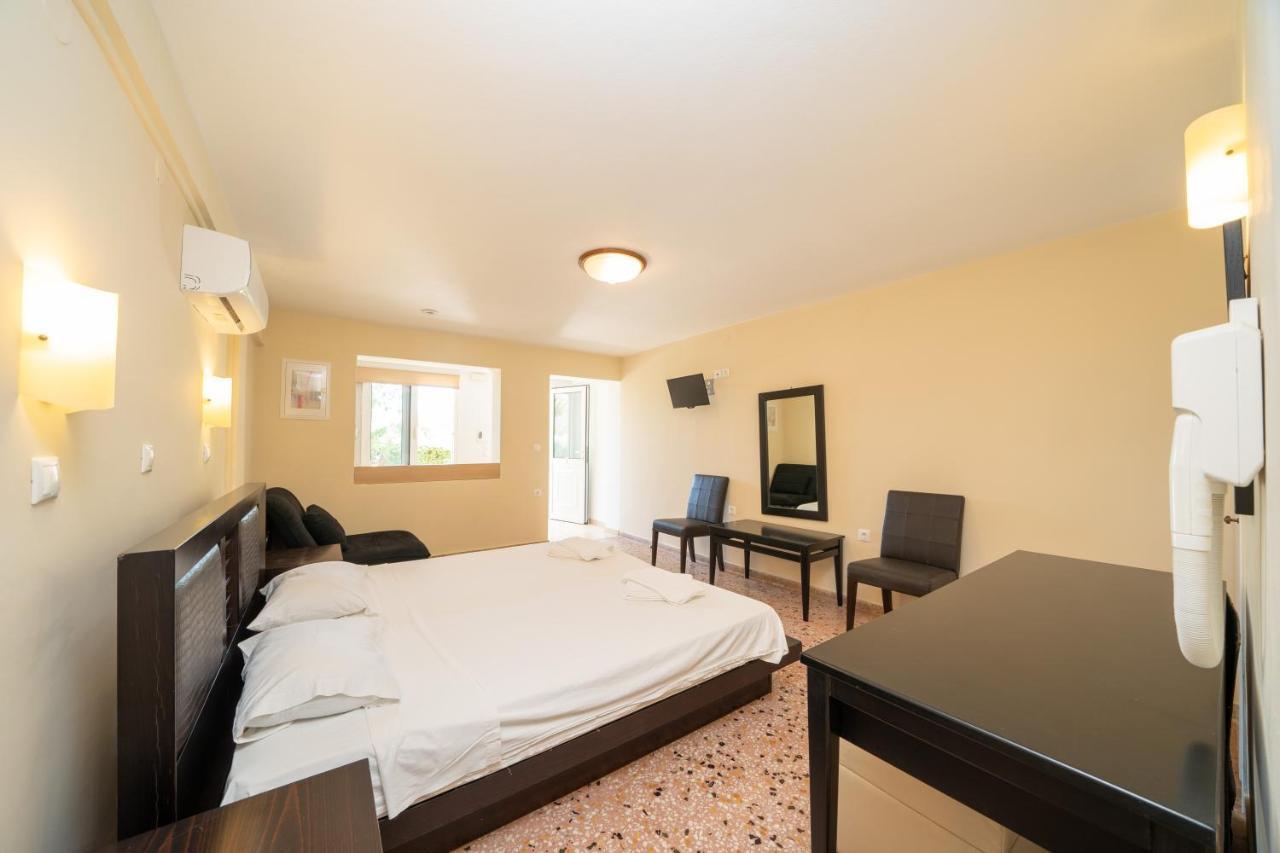Lorenzo House Apartments Lassi  Extérieur photo