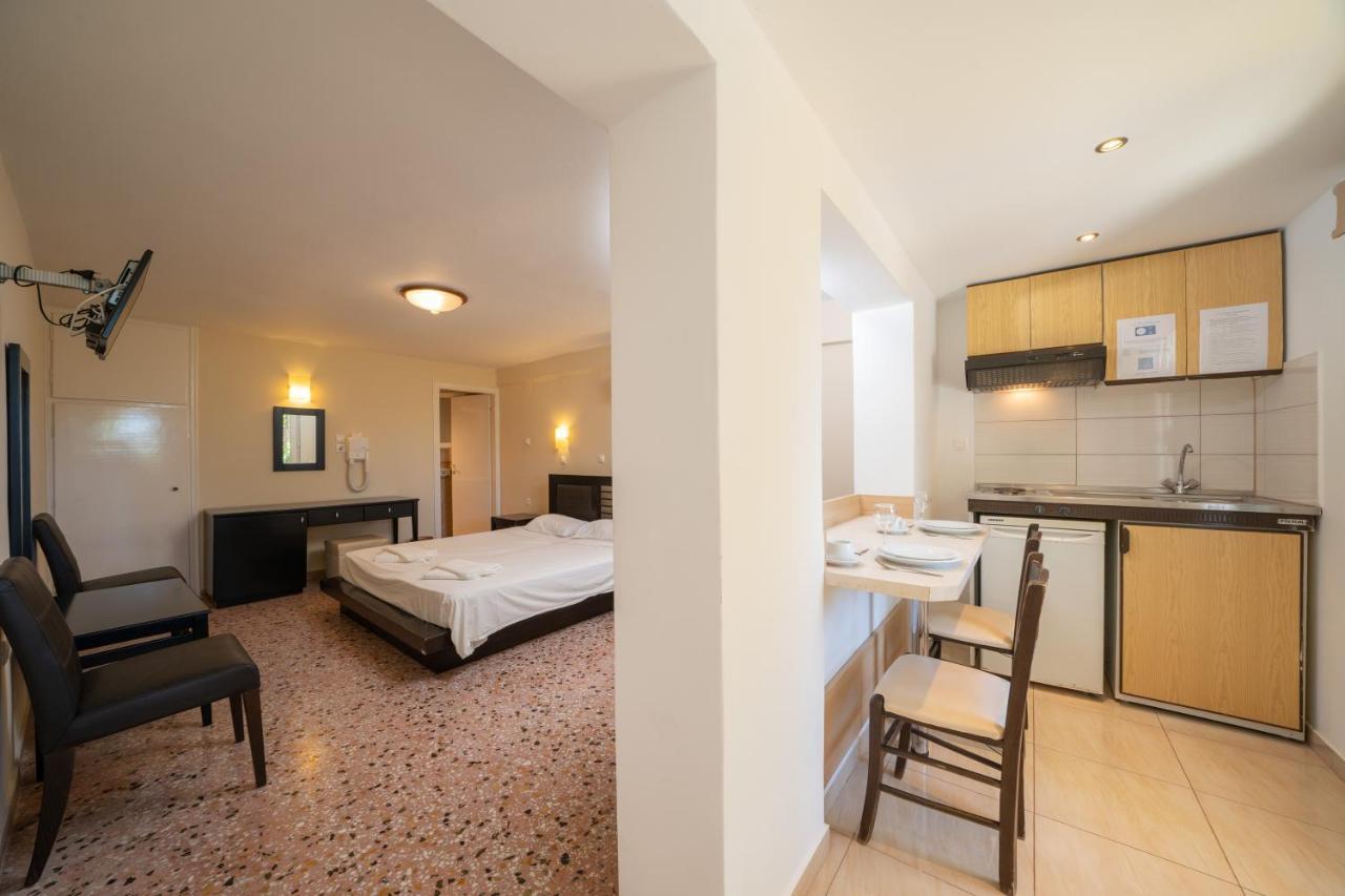 Lorenzo House Apartments Lassi  Extérieur photo