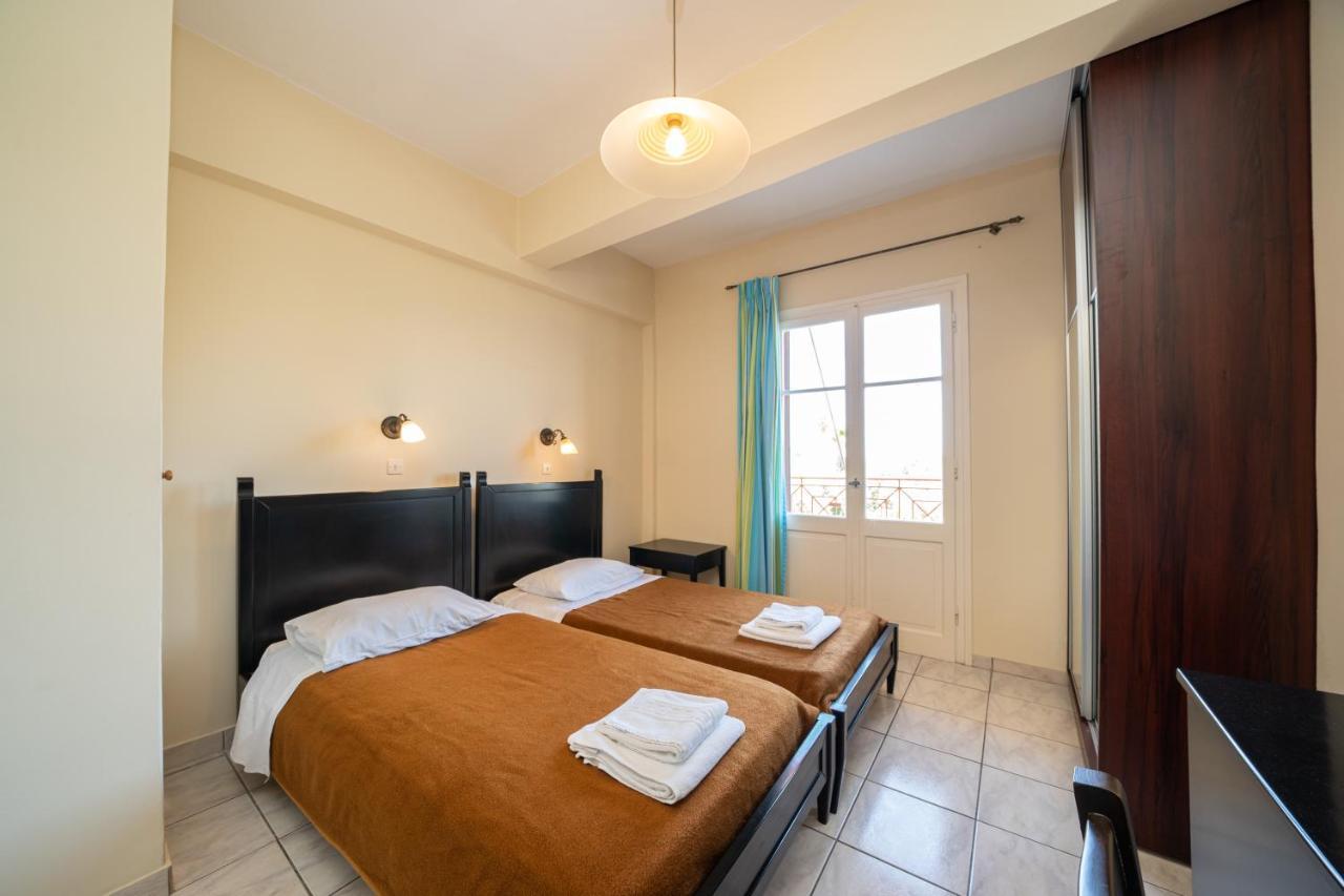 Lorenzo House Apartments Lassi  Extérieur photo