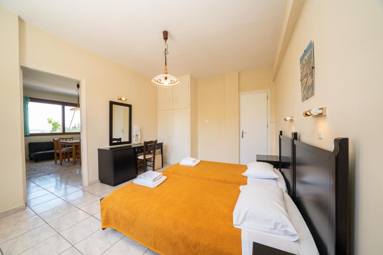 Lorenzo House Apartments Lassi  Extérieur photo